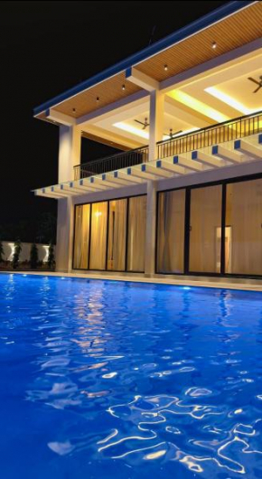 Beach Villa Luna,Next to Intercontinental 5 star Hotel,ECR